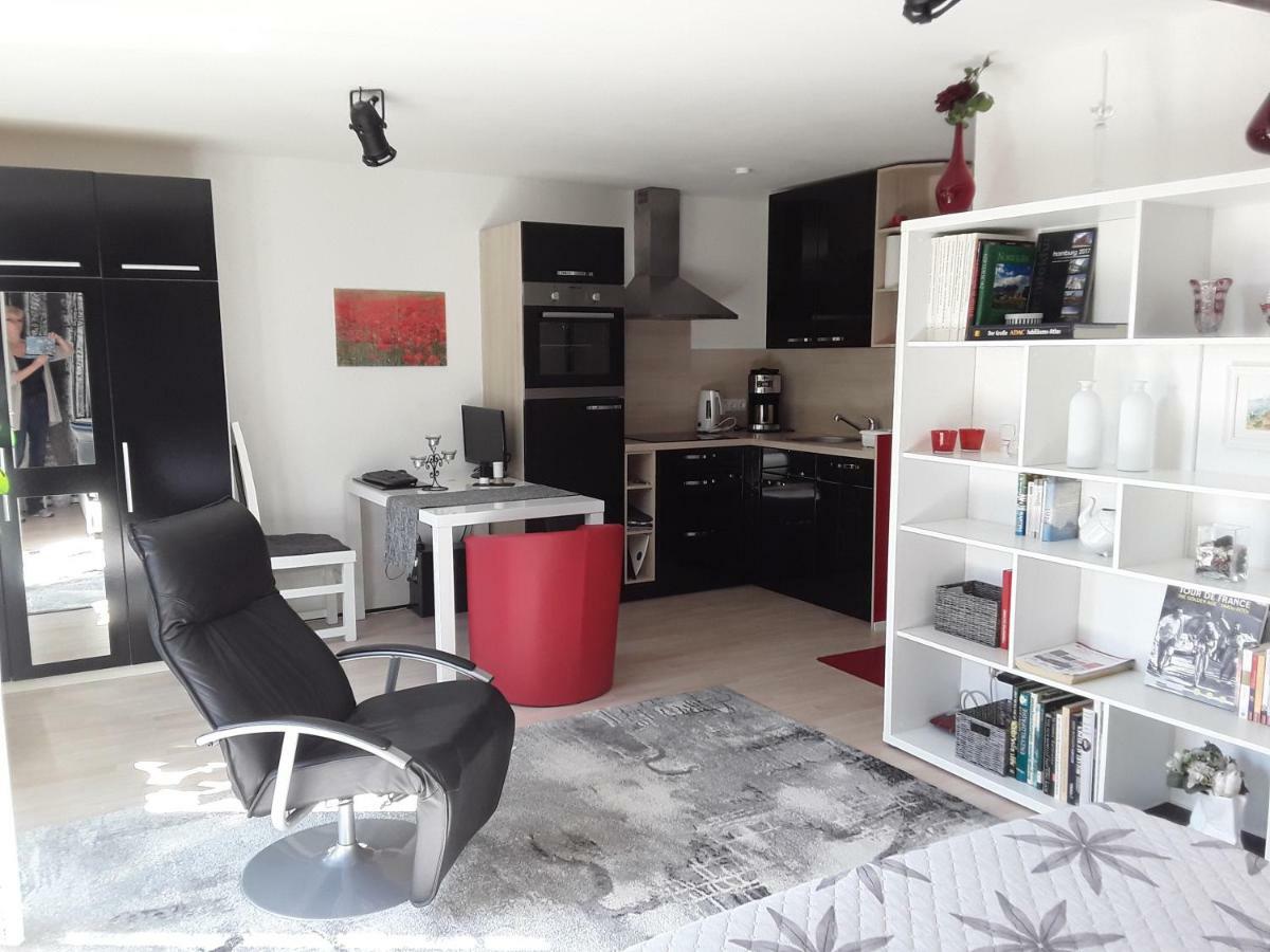 All-In-One-Studio Appartement Henstedt-Ulzburg Buitenkant foto